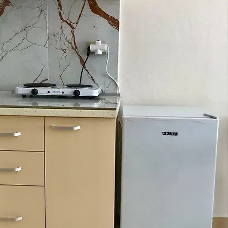 Eva's Apartment Golem (Tirana)